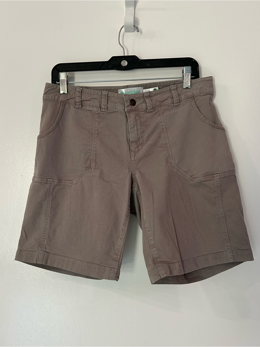 Aventura Chino Shorts Women Size 6 Gray Grey Organic Cotton Worn Once EUC